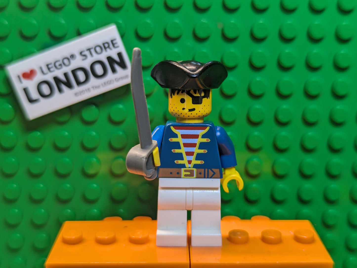 LEGO Vintage Pirates Minifigures – Pick Your Character