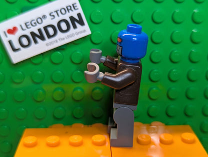 LEGO Star Wars Minifigure sw0285 Cad Bane - Dark Bluish Gray Hands and Legs